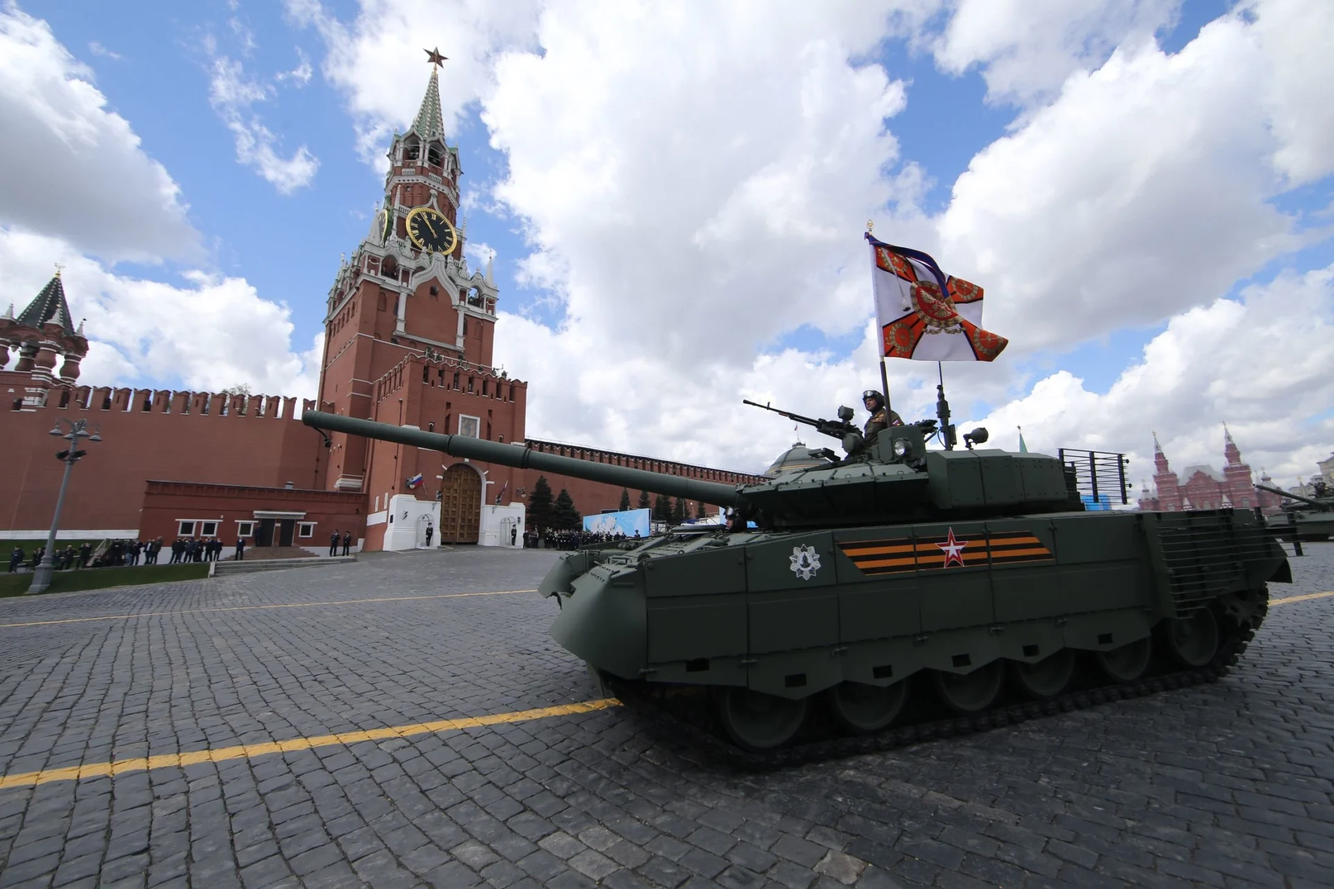 военен парад на победата 9 май москва червен площад