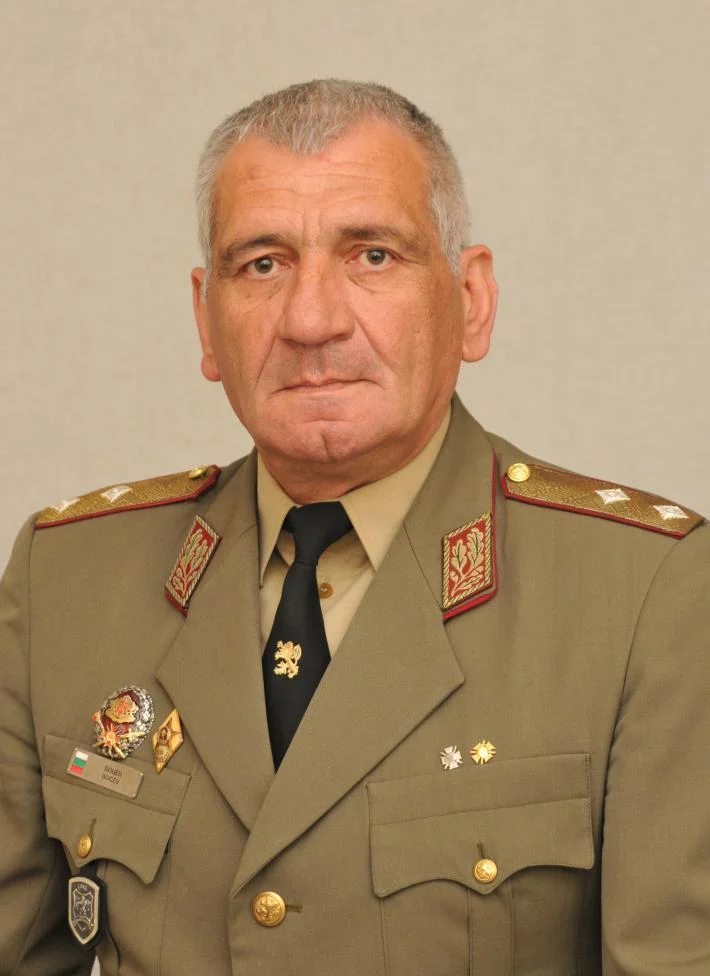 андрей боцев