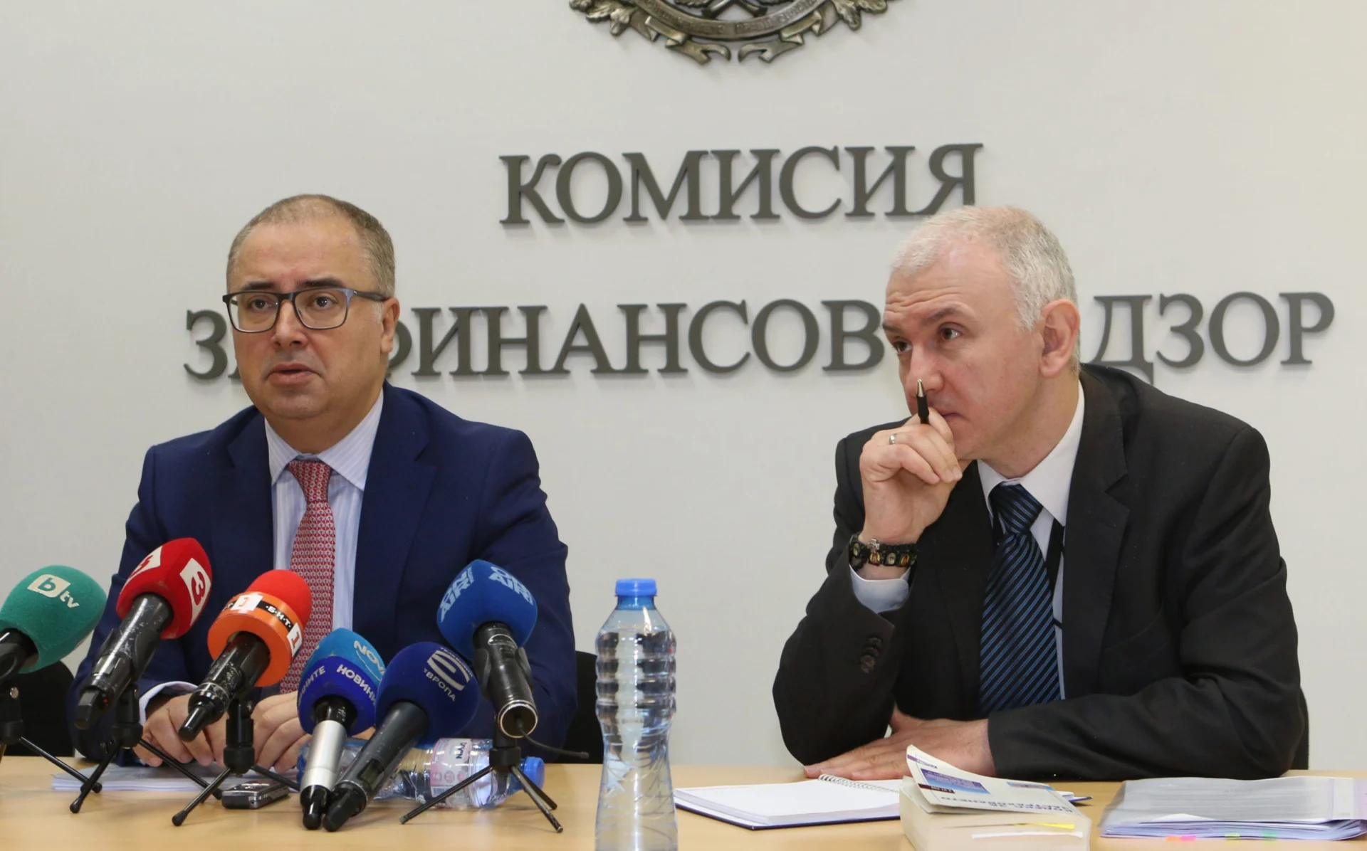 Пресконференция КФН Владимир Савов зам. председател на КФН Николай Петков - член на управление "Застрахователен надзор"