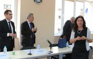Кръгла маса за предизвикателствата пред българската външна търговия с участието на бивши министри и заместник-министри на търговията от почти всички правителства от началото на прехода у нас до днес. Даниела Бобева