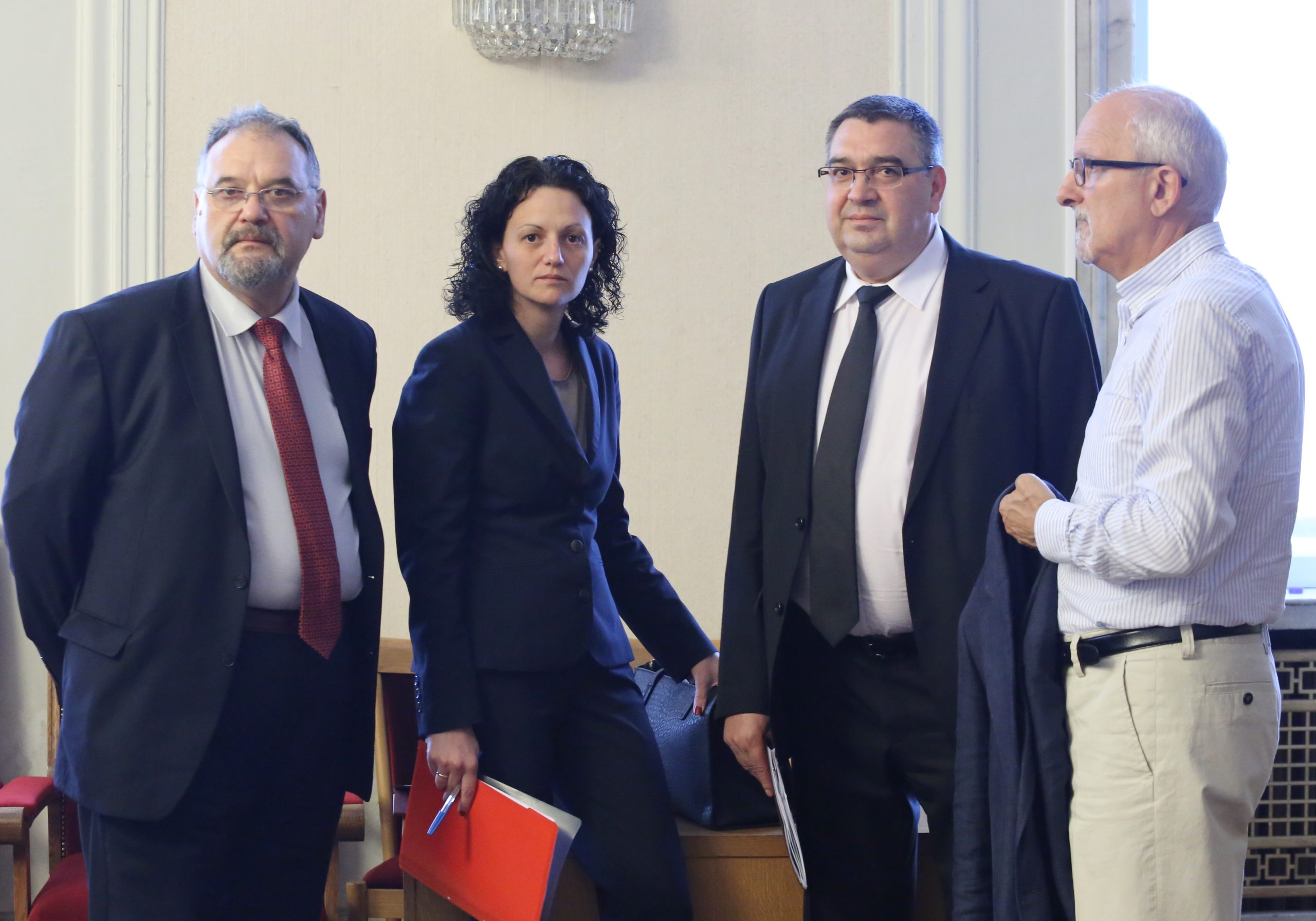 Парламент Комисия по бюджет и финанси синдици КТБ