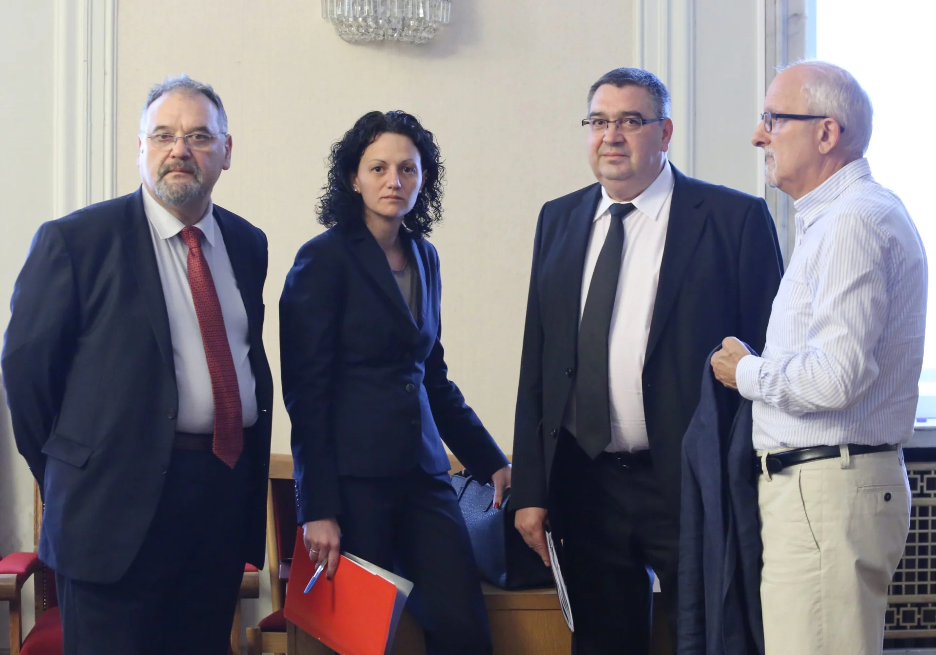 Парламент Комисия по бюджет и финанси синдици КТБ
