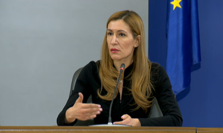 Николина Ангелкова