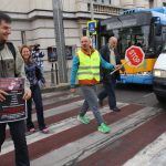 На пешеходната пътека при Софийския университет „Св. Климент Охридски“ на бул. „Васил Левски“