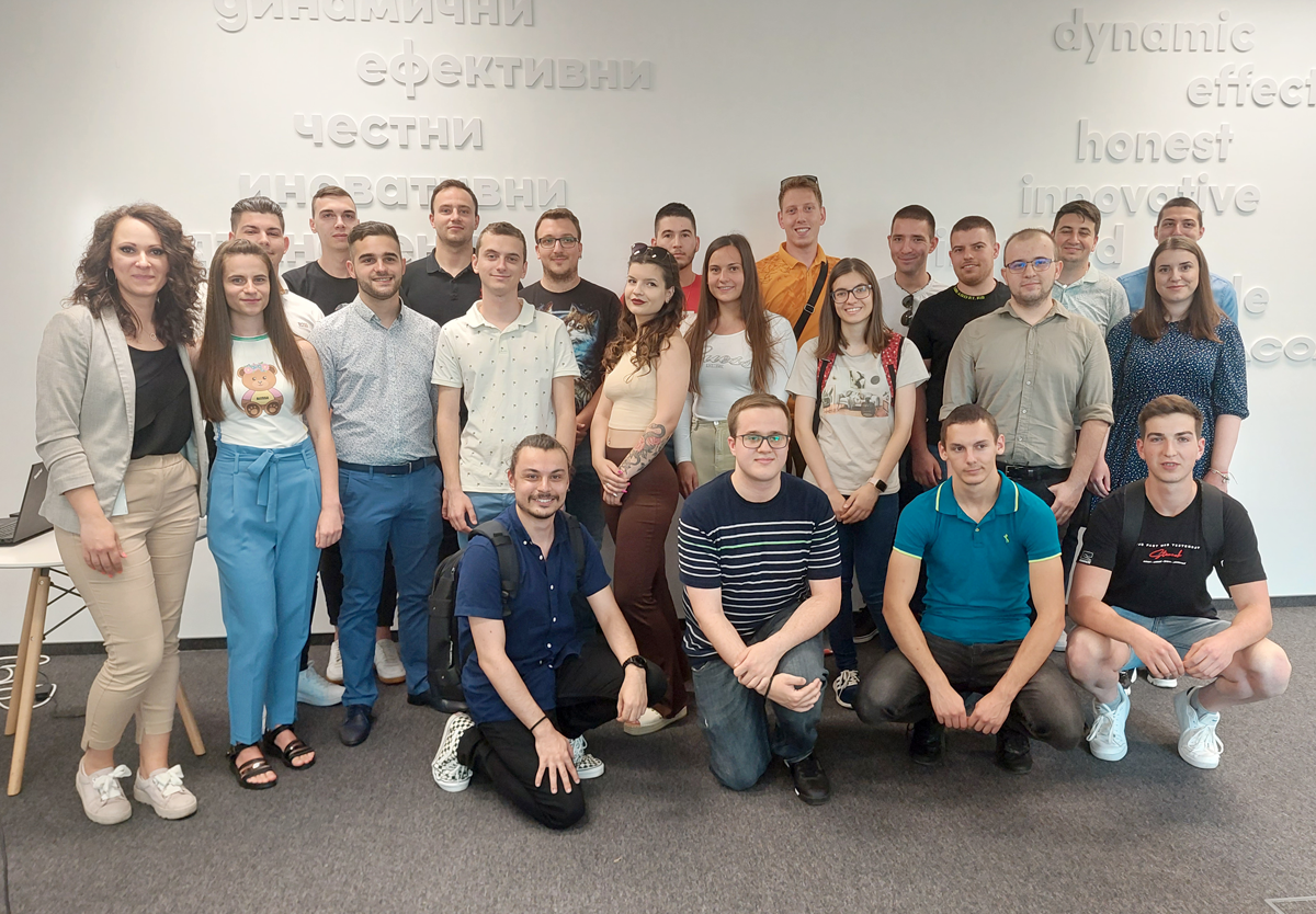 31 са студентите от ТУ-София