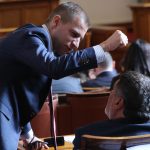 Парламент избор на нови министри