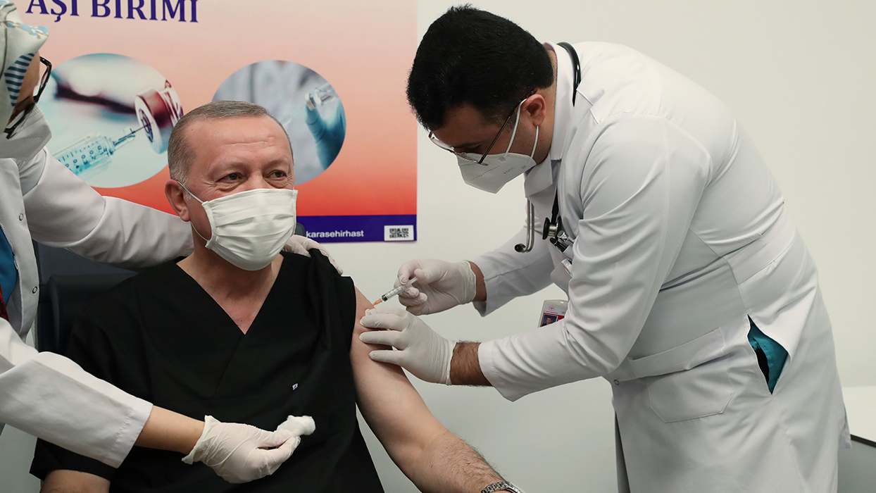 Реджеп Тайип Ердоган ваксиниране ваксинация