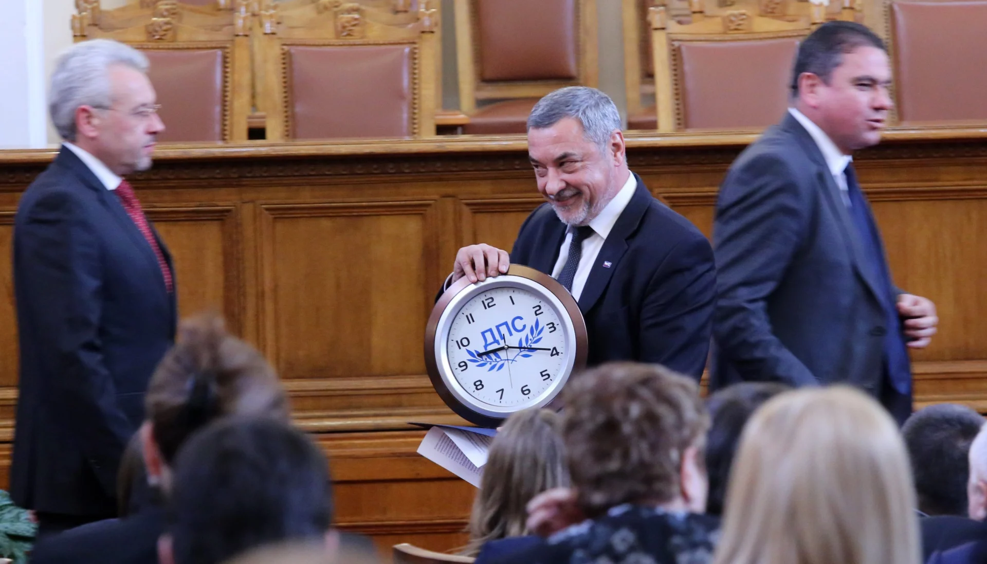 Парламент Валери Симеонов
