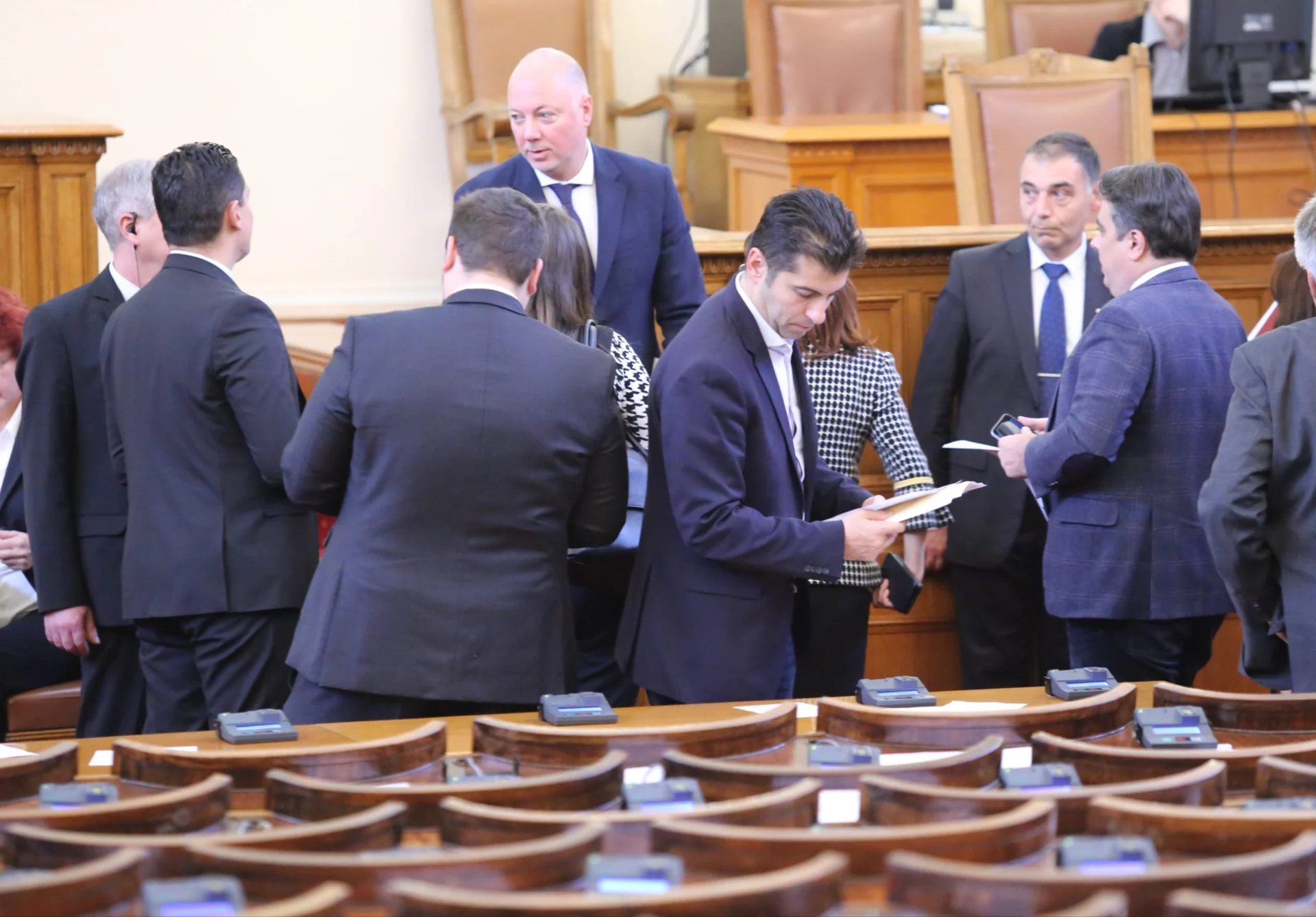 Парламент