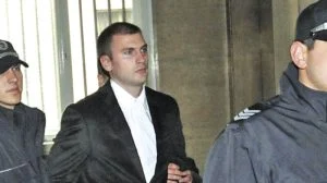 Октай Енимехмедов в съда.