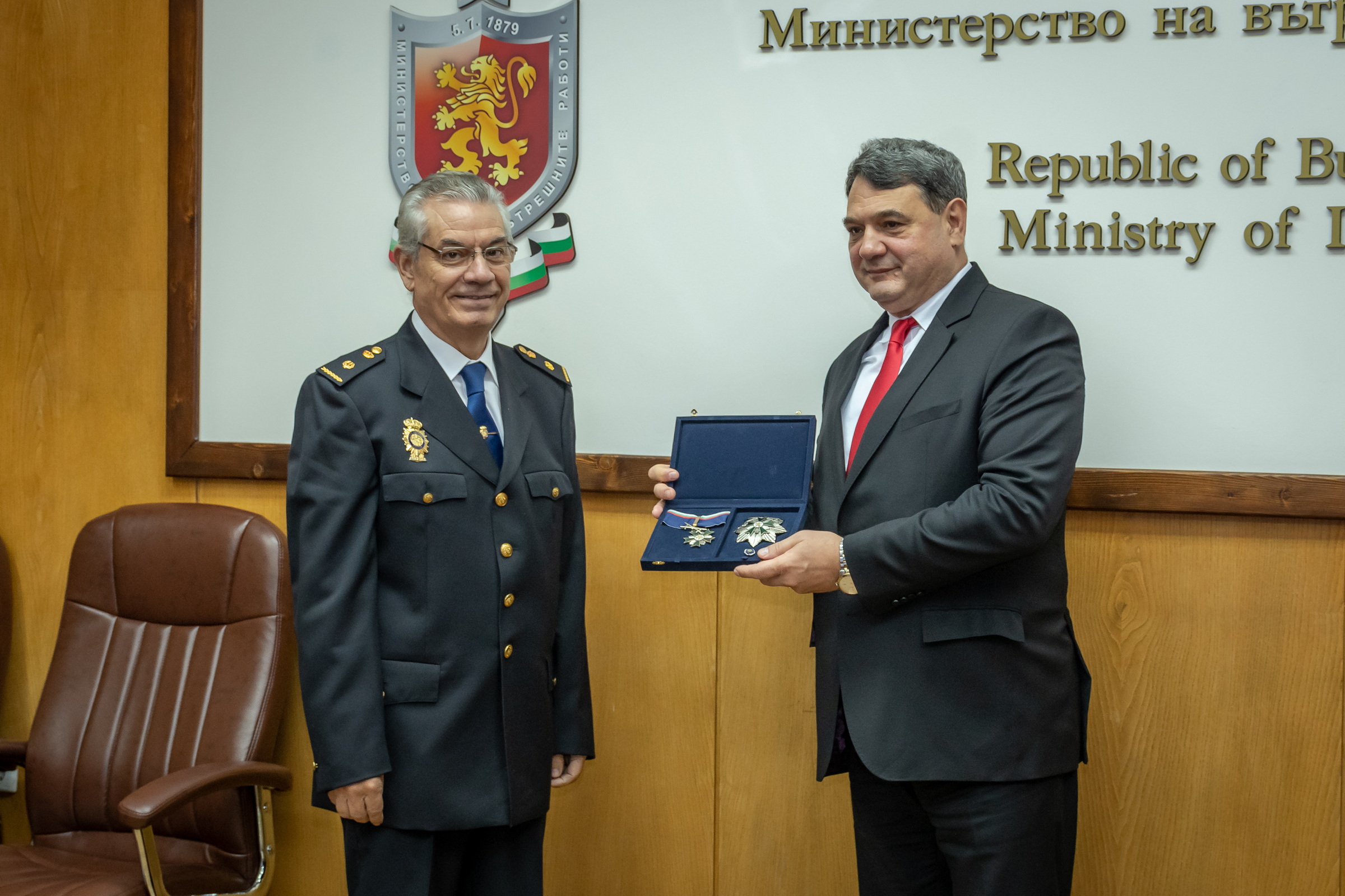 награда испанско аташе