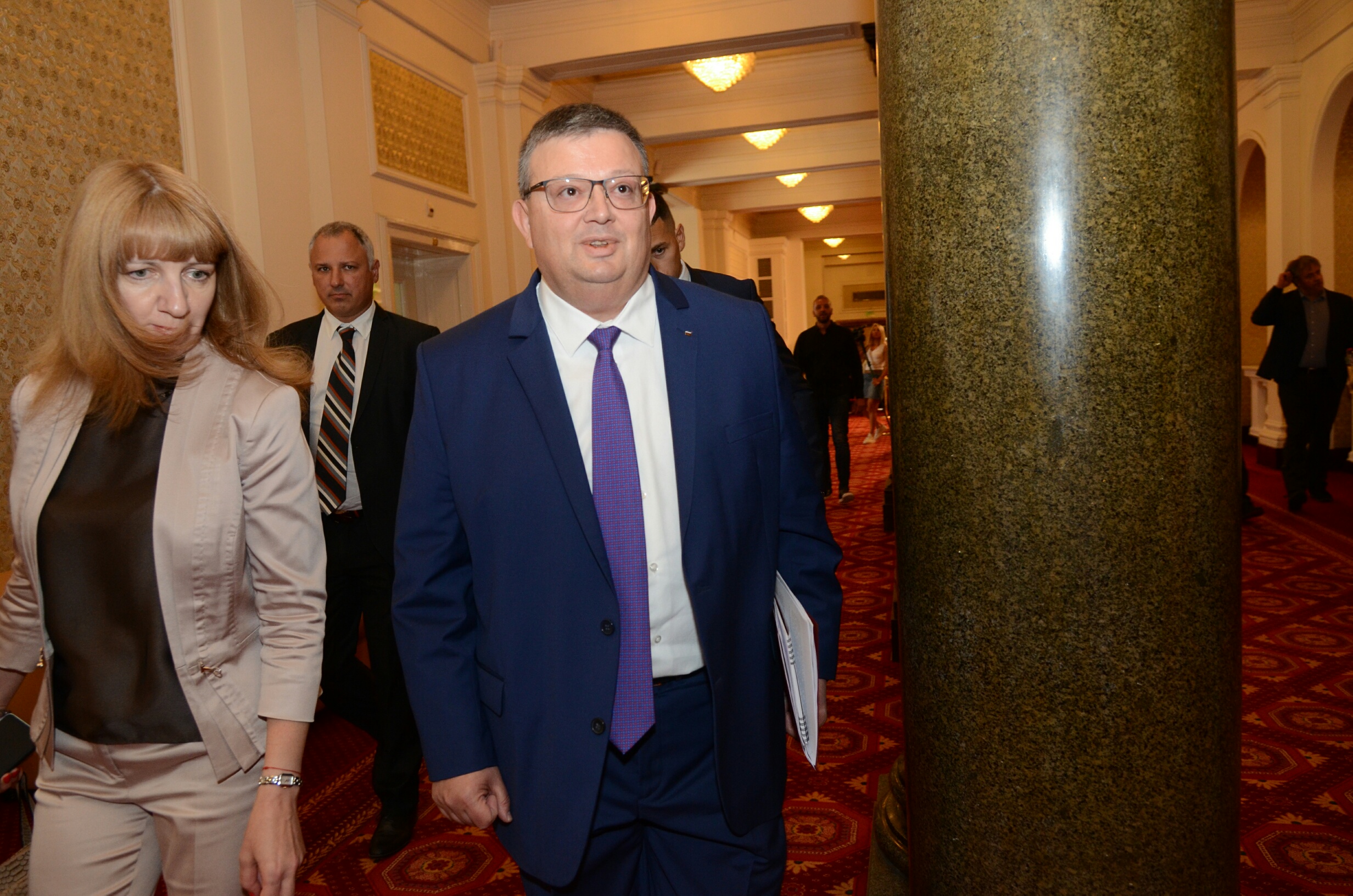 Парламент Сотир Цацаров
