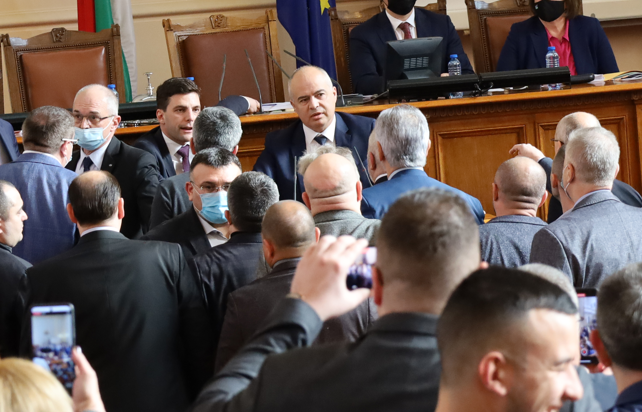 Парламент