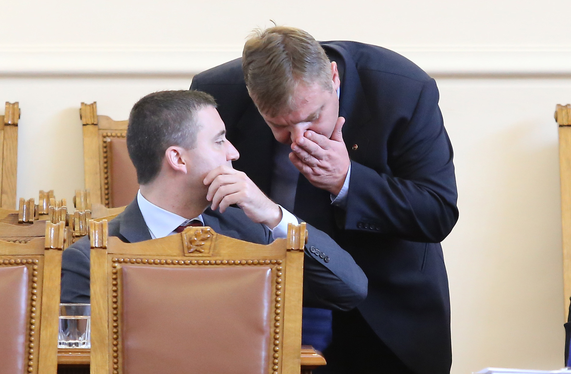 Парламент Владислав Горанов Красимир Каракачанов