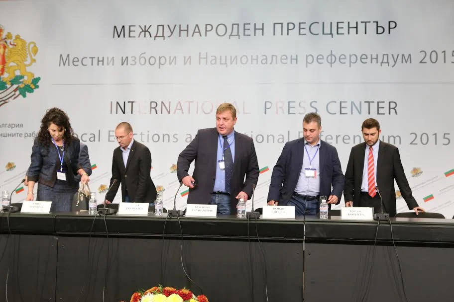 ВМРО с първа пресконференция след изборната нощ на 25 октомври 2015 година.