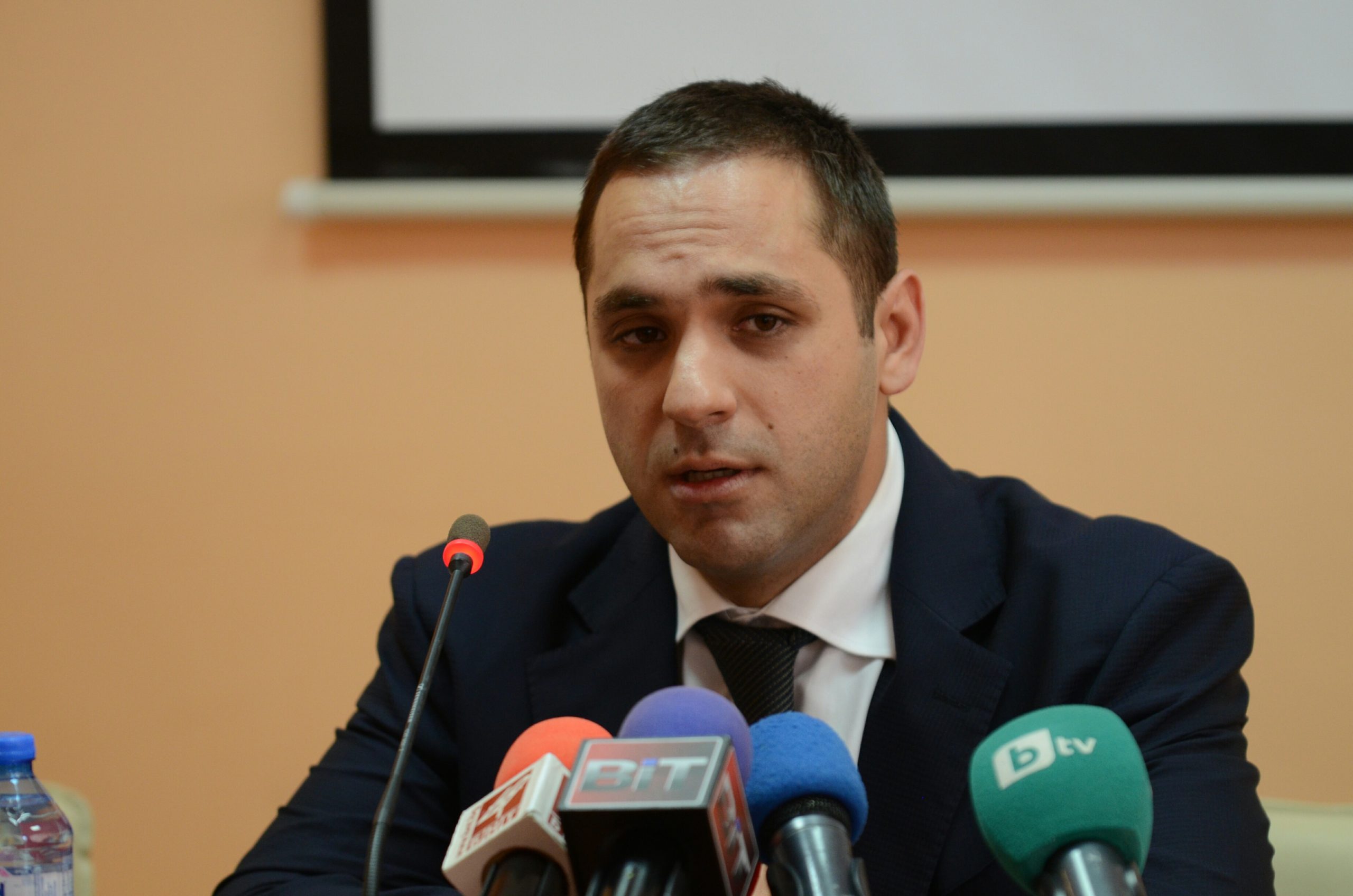 Министерство на икономиката Брифинг Емил Караниколов - министър на икономиката