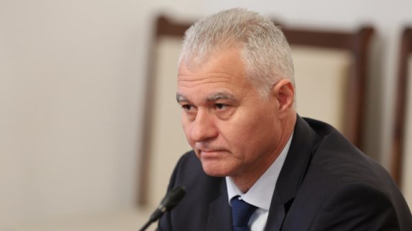 Радев е подписал указа за освобождаването на Пламен Тончев като шеф на ДАНС