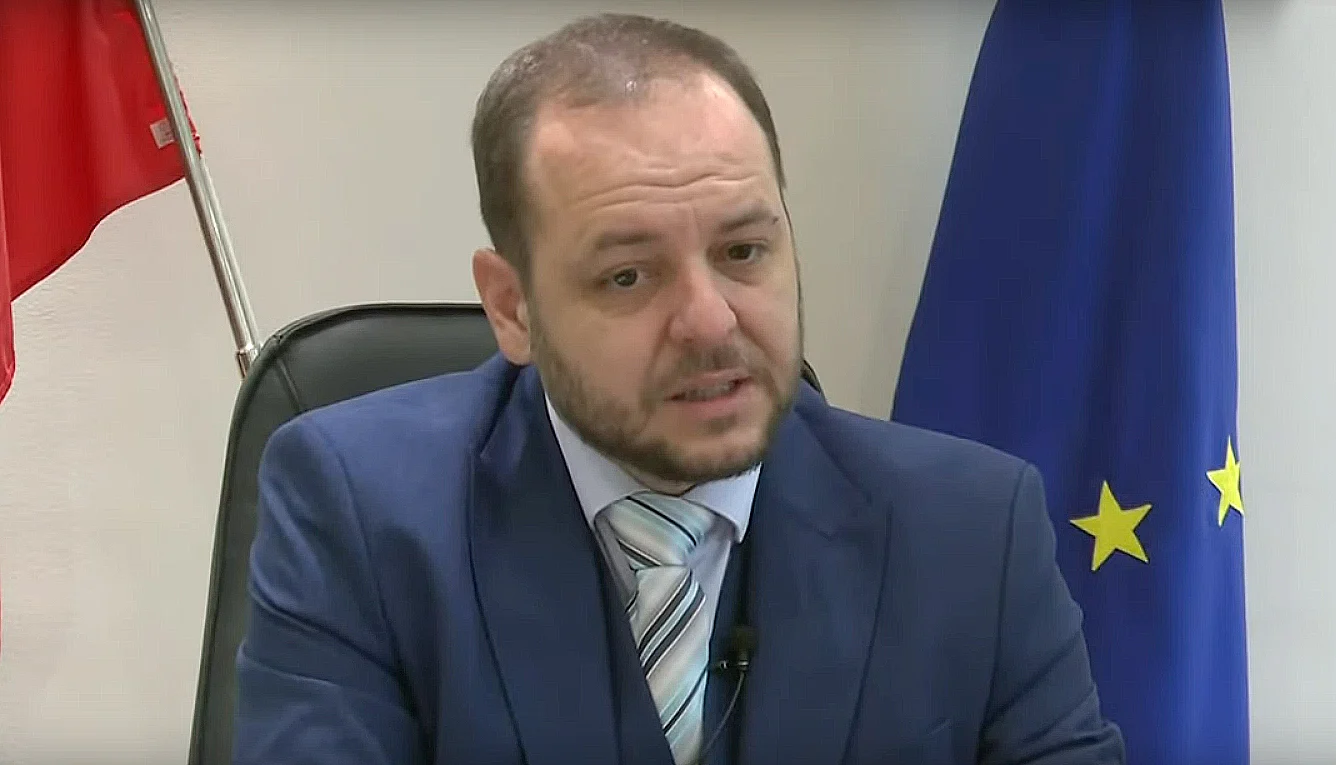 Борислав Сандов