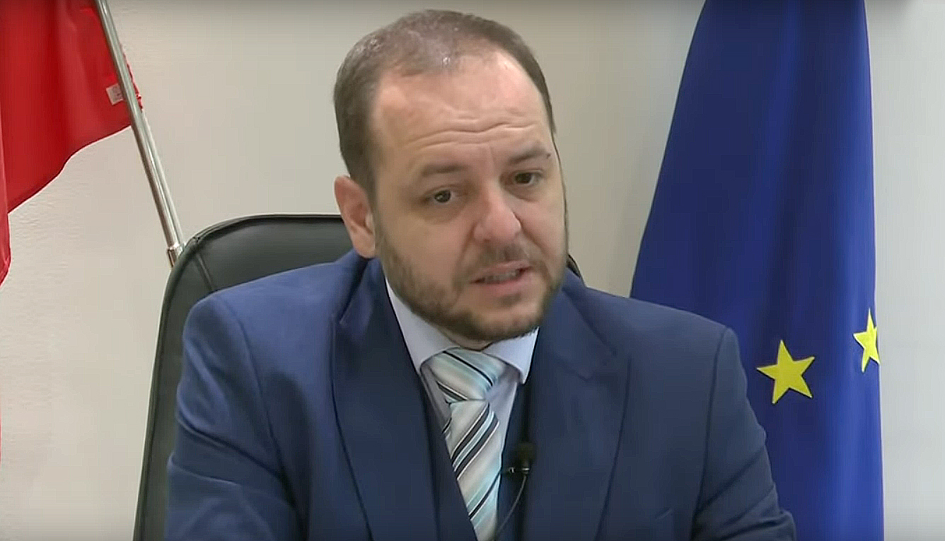 Борислав Сандов