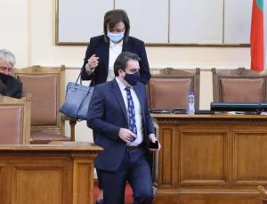 Парламент бюджет 2022 Корнелия Нинова