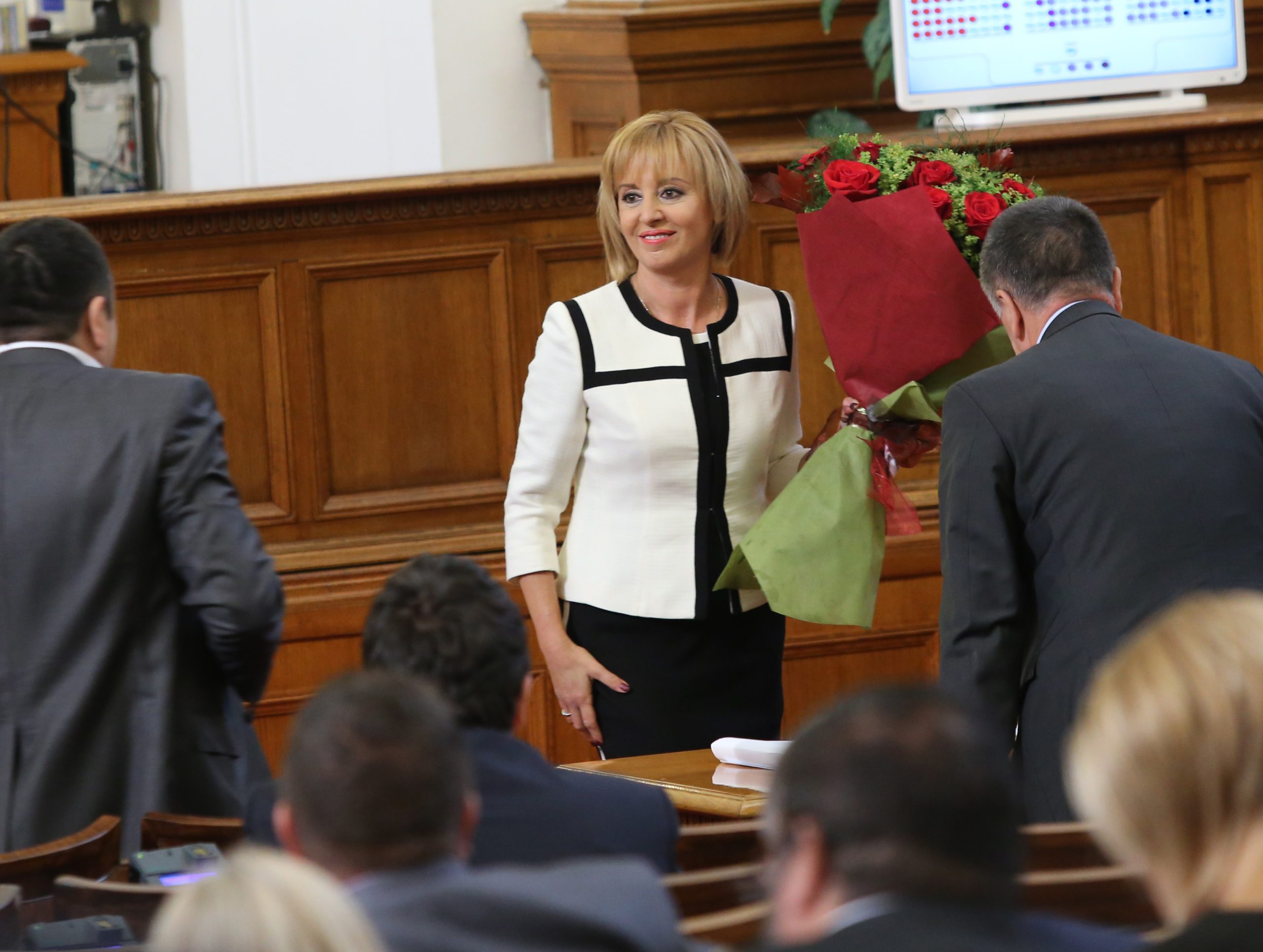 Парламент Мая Манолова омбудсман