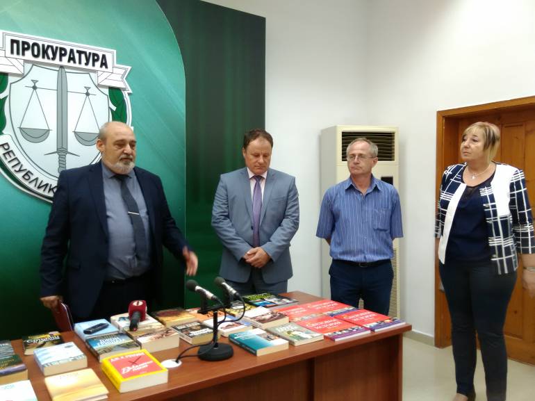 книги затвор бургас