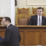 Съпредседателят на Синята коалиция Мартин Димитров успя да измъкне от Дянков схемата за финансиране на бюджетния дефицит и плащанията по глобалните облигации.
