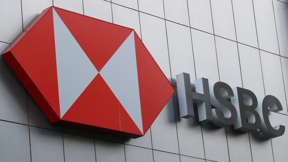 HSBC е похарчила 68 милиона долара за най-мащабните съкращения на висши банкери от финансовата криза насам