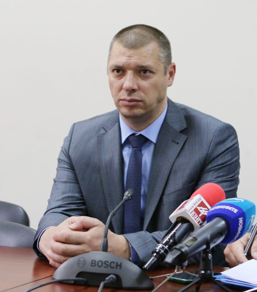 Шефът на антикорупционната комисия се озова в прокуратурата 2 Комисия за противодействие на корупцията Антон Томов Славчев ...