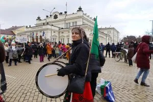Парламент протест срещу зеления сертификат