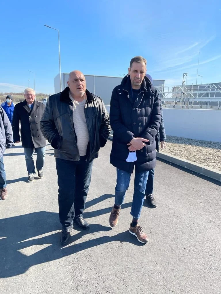 Бойко Борисов с кмета на Ямбол Валентин Ревански