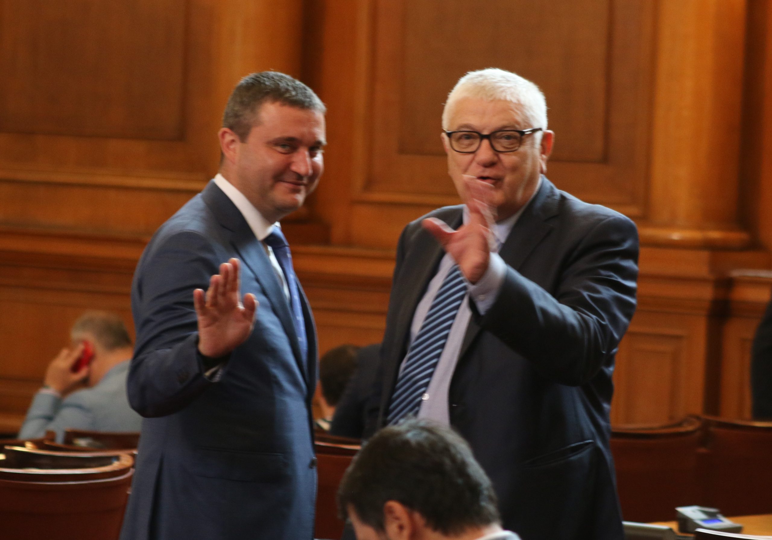 Парламент актуализиране на бюджета Владислав Горанов Петър Кънев