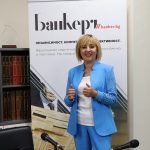 Мая Манолова