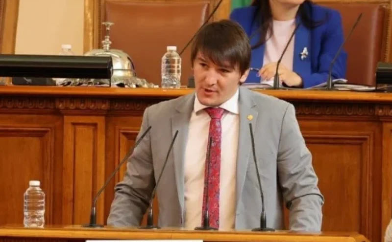 даниел александров