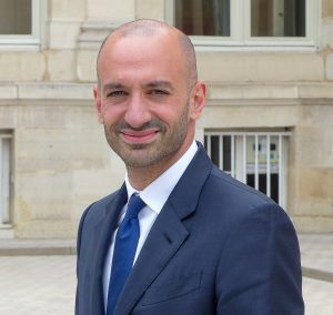 държавният секретар по европейските въпроси Бенджамин Хадад Benjamin Haddad Франция