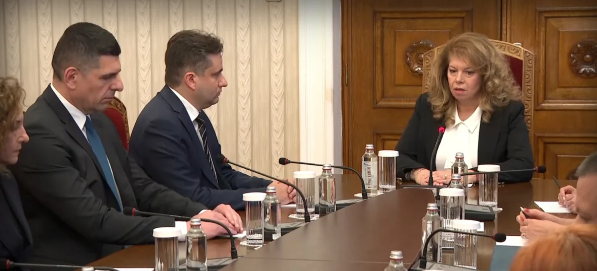 ДБ предупреди, че има риск темата за модела „Пеевски – Борисов“ да бъде изместена от дневния ред