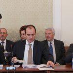 Парламент комисия по бюджет и финанси