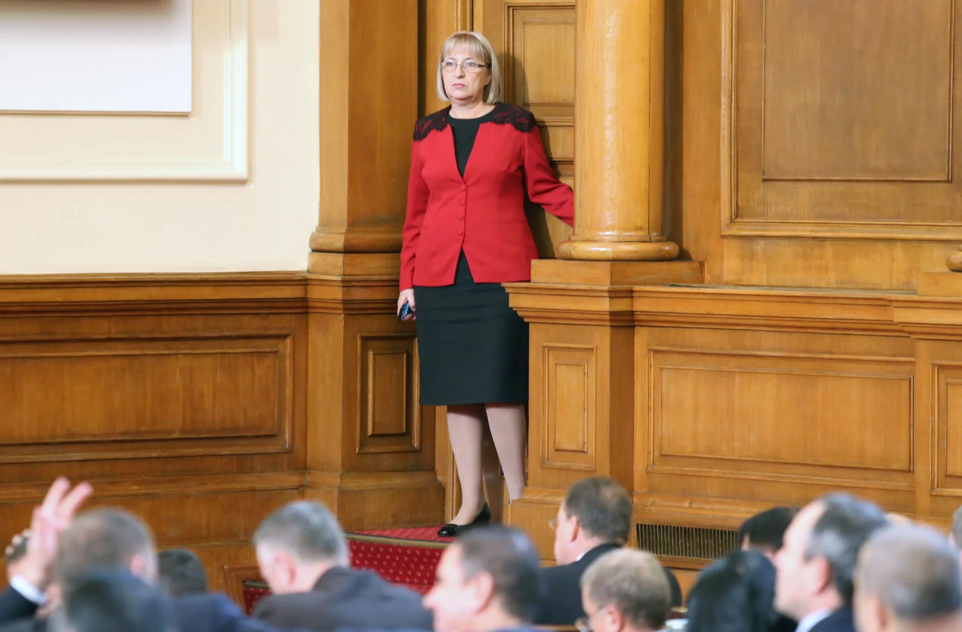 Парламент - Цецка Цачева