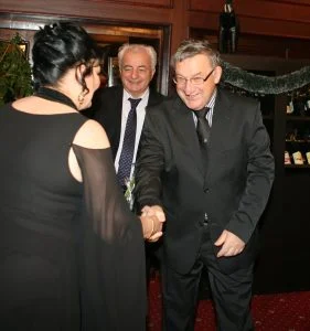 Награди Банкер на годината 2011 приз Бистра Георгиева - гл. редактор на в-к "Банкеръ"Милети Младенов