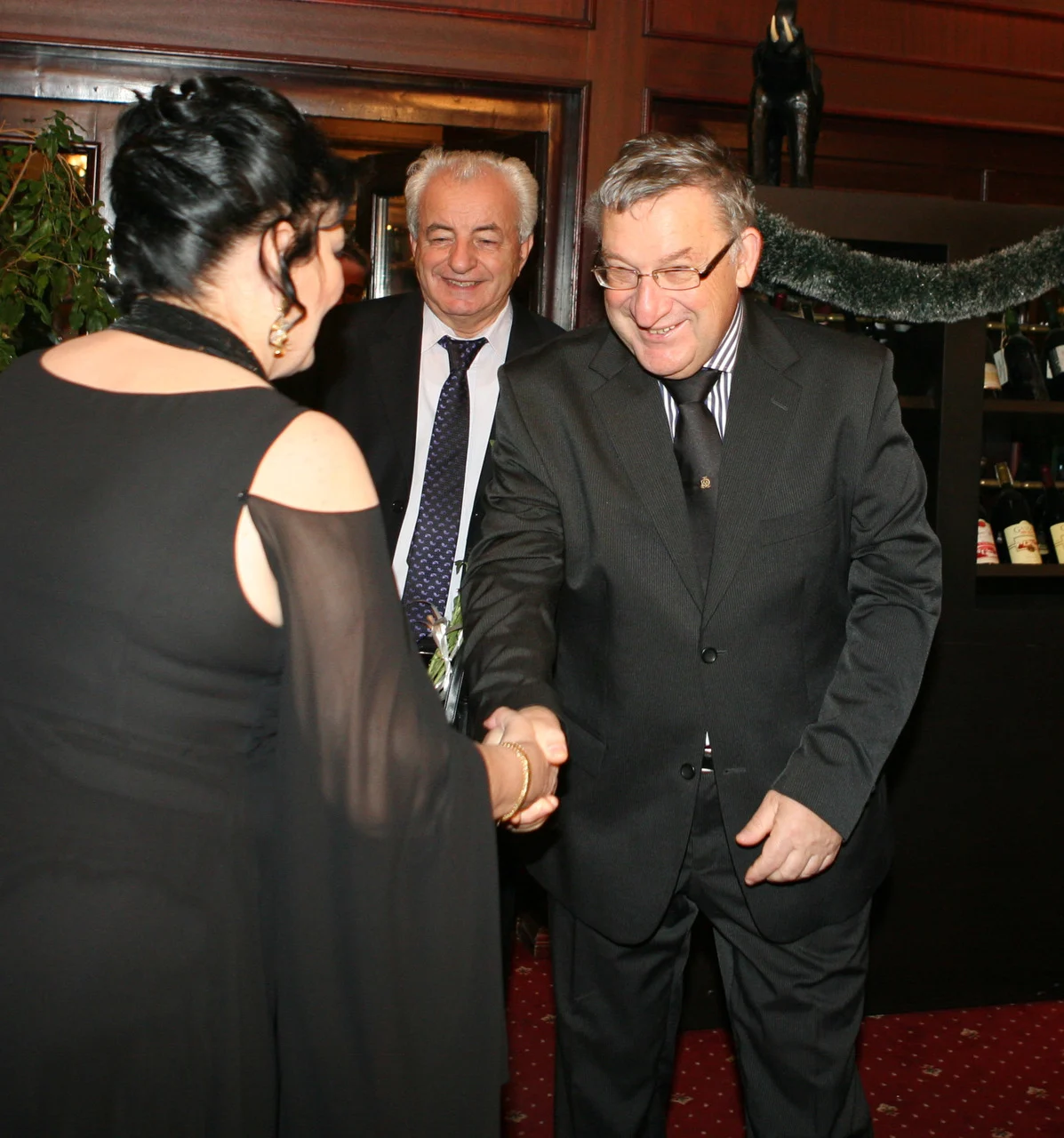 Награди Банкер на годината 2011 приз  Бистра Георгиева - гл. редактор на в-к "Банкеръ"Милети Младенов