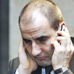 МВР-шефът внимава как говори по телефона