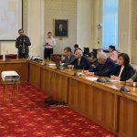 Корнелия Нинова
