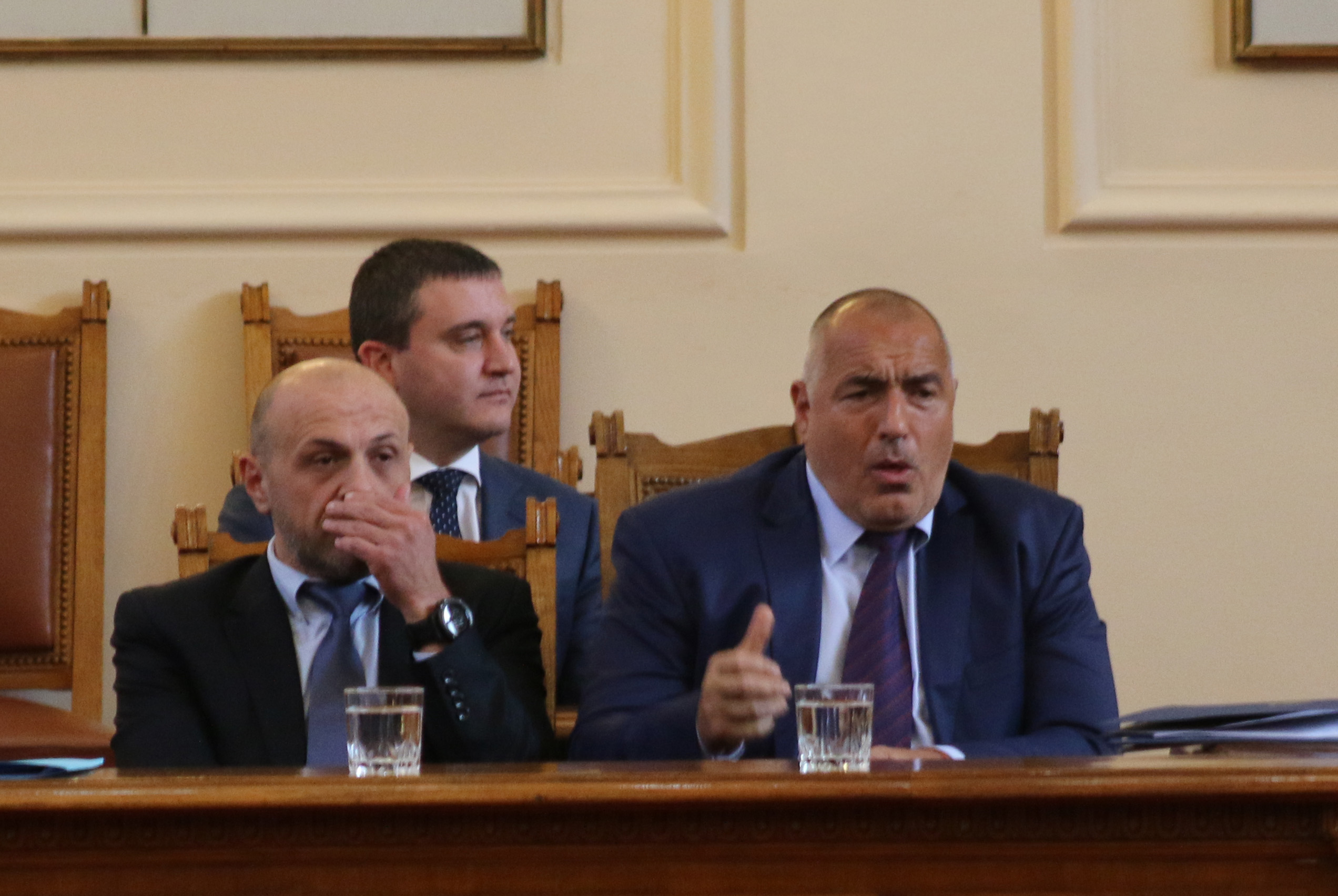 Парламент Томислав Дончев Владислав Горанов Бойко Борисов
