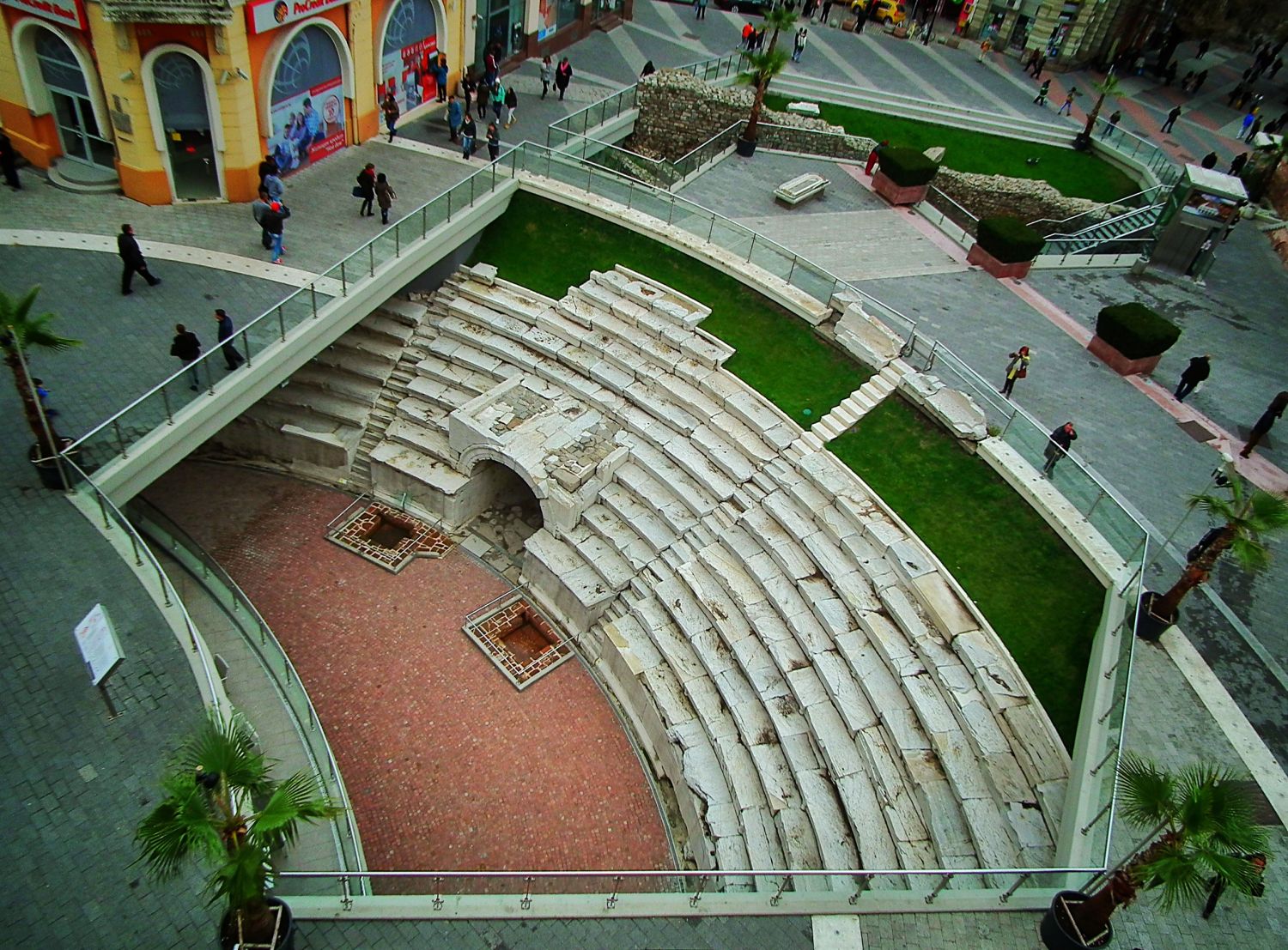 Римски стадион