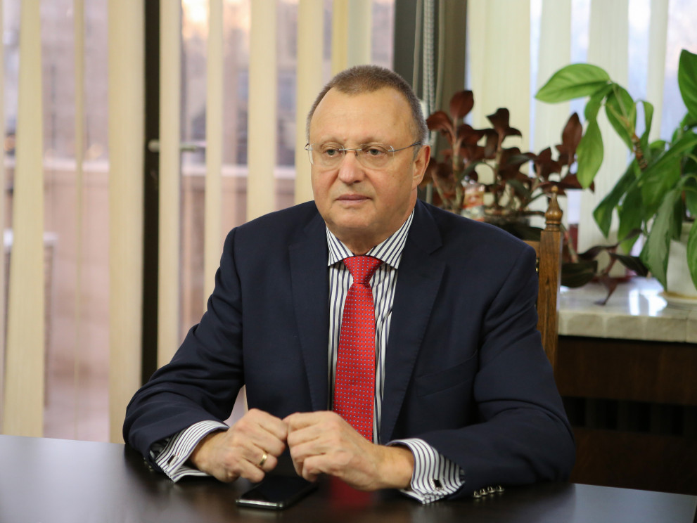 пламен нунев