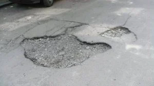 дупки в асфалта