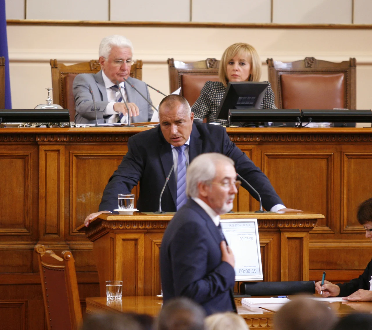 ПарламентБойко Борисов - ГЕРБЛюютви Местан - ДПС
