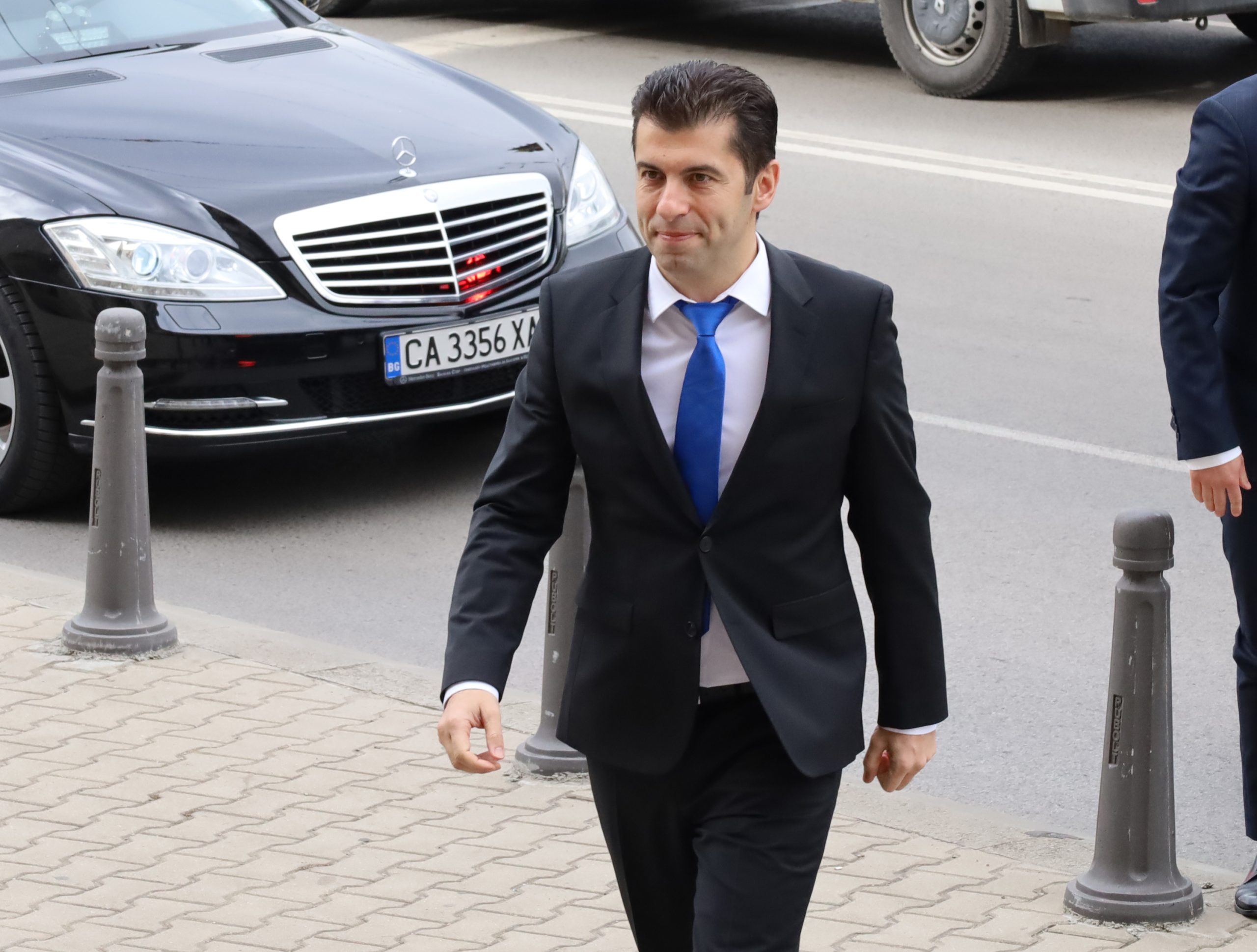 Кирил Петков