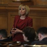 Парламент Мая Манолова