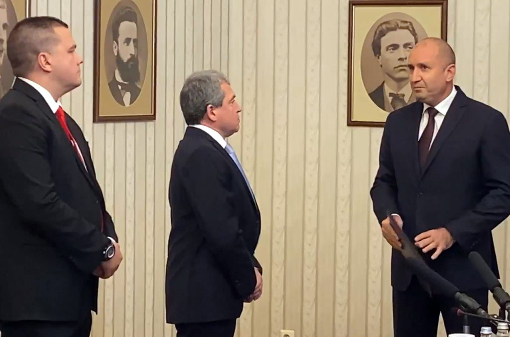 ИТН върна на президента Румен Радев неизпълнен третия мандат за съставяне на редовно правителство